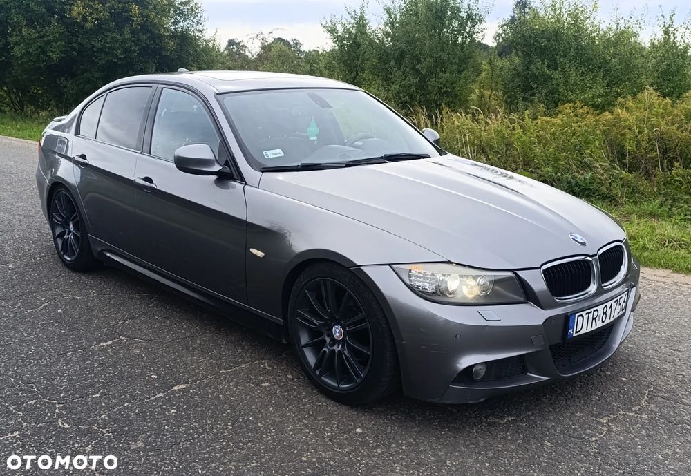 BMW 3 Series 2011 photo 5