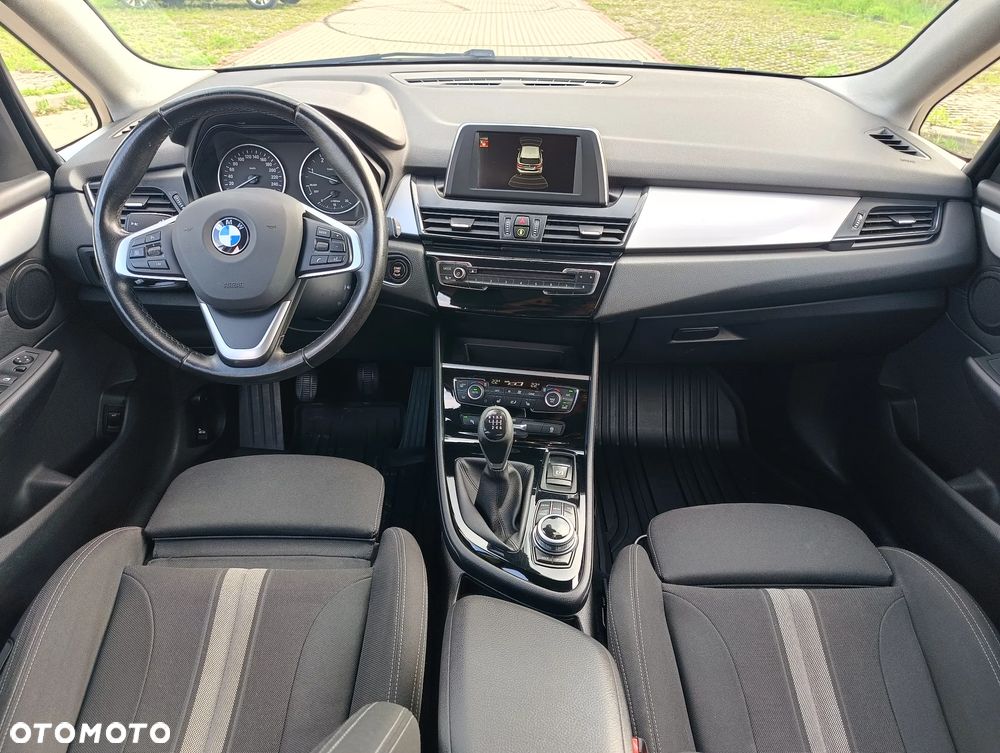 BMW Seria 2 218d Advantage - 16