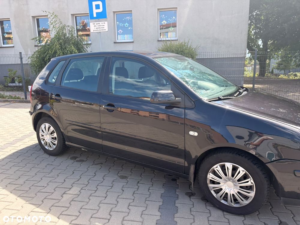 Volkswagen Polo 1.4 16V Basis - 4