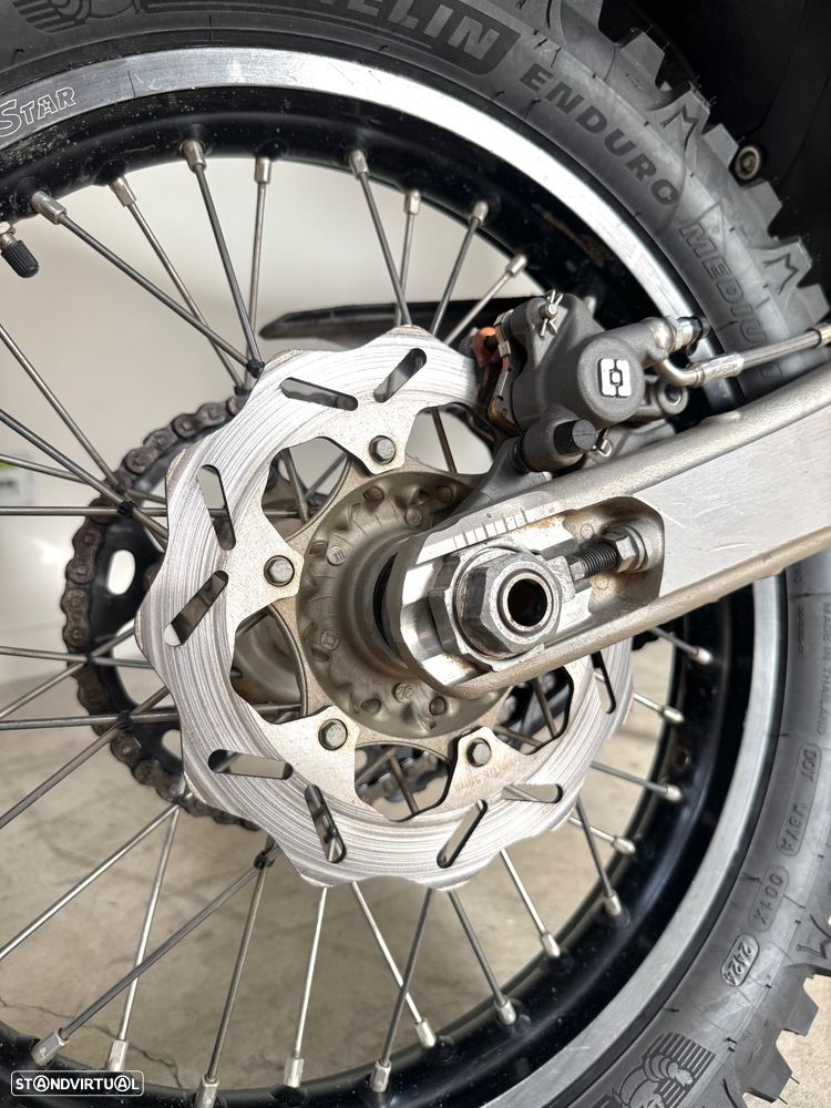 Husqvarna FE - 7
