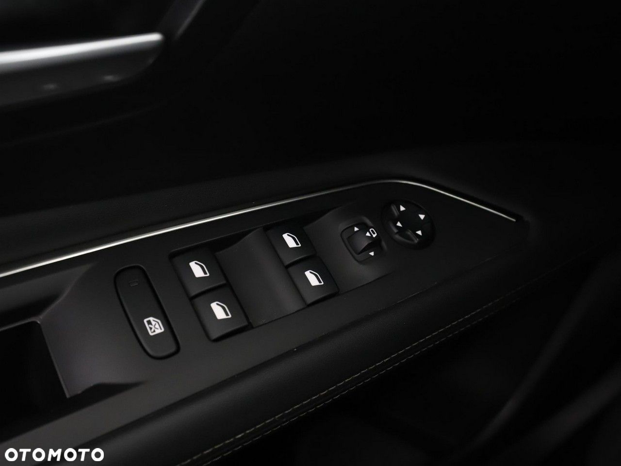 Peugeot 3008 1.2 PureTech Allure Pack S&S EAT8 - 40