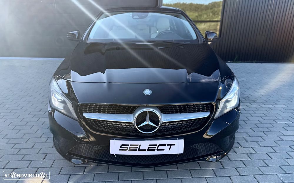 Mercedes-Benz CLA 180 d Shooting Brake Urban - 4