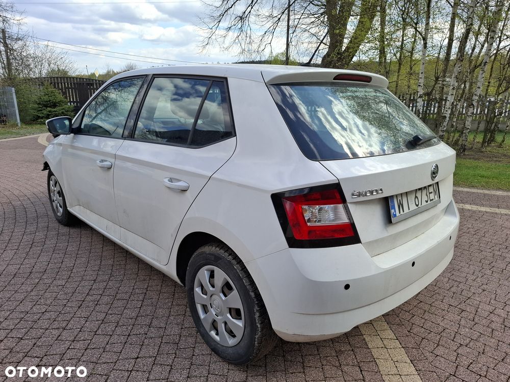 Skoda Fabia - 4