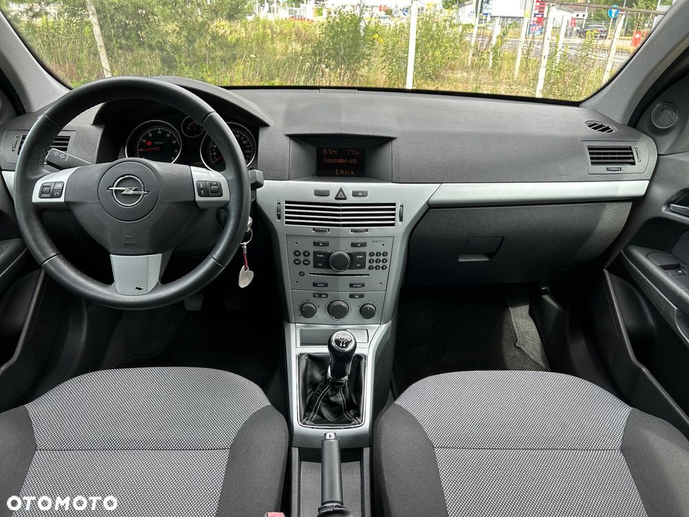 Opel Astra 1.6 Edition 111 Jahre - 24