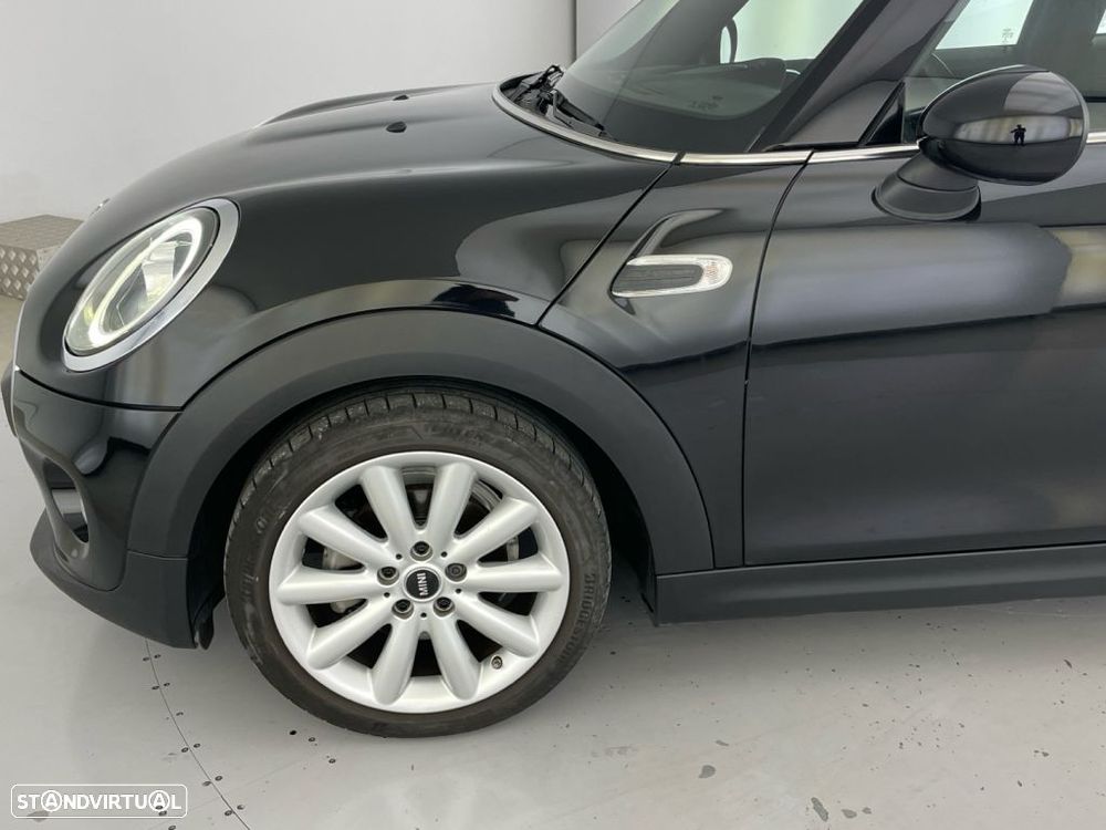 MINI 3 Portas One D - 17