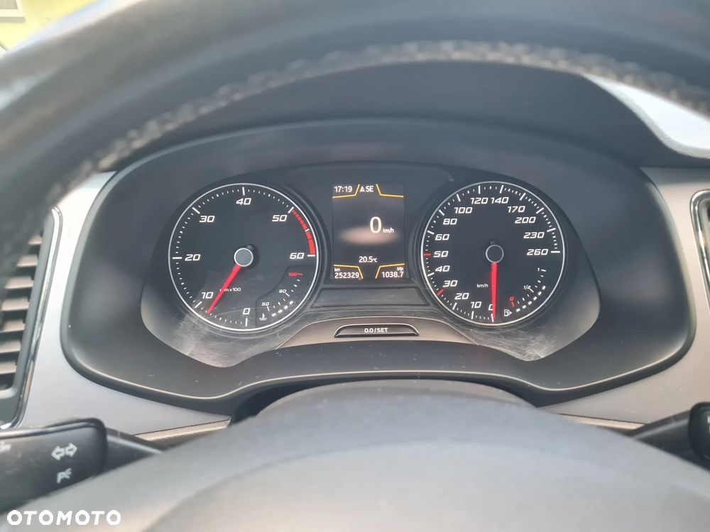 Seat Leon 2.0 TDI Xcellence S&S - 13