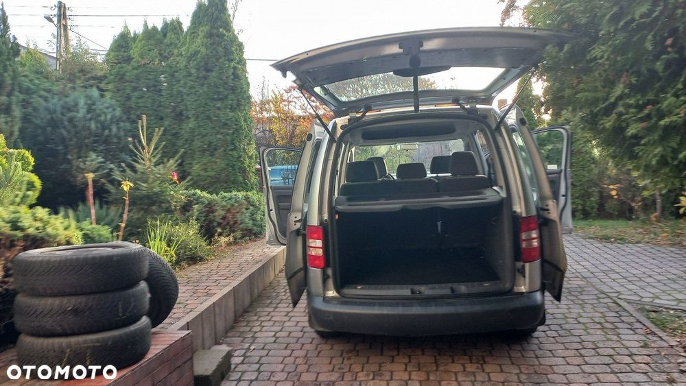Volkswagen Caddy - 29