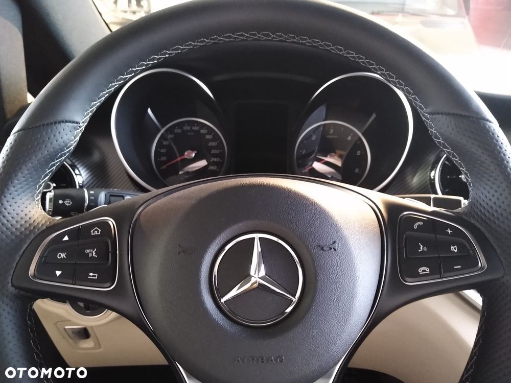 Mercedes-Benz Klasa V 300 d Avantgarde 9G-Tronic (d³ugi) - 5
