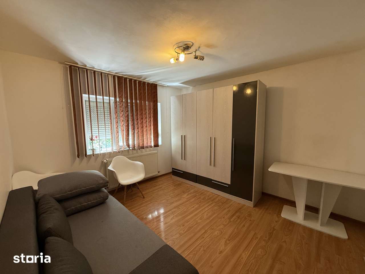 Apartament cu o camera, 21 mp utili, parter - Soarelui — fotografia 1