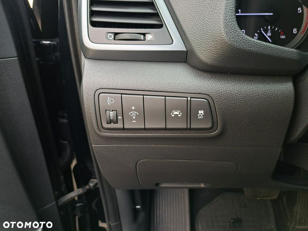 Hyundai Tucson 1.7 CRDI BlueDrive GO 2WD DCT - 19