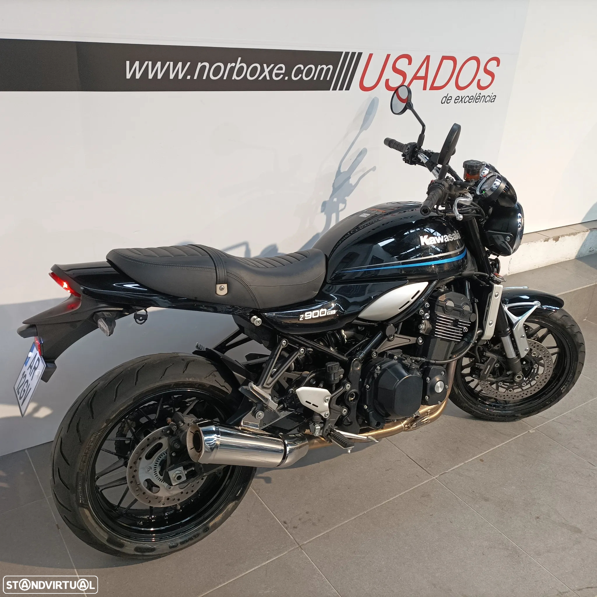 Kawasaki Z 900 RS - 3