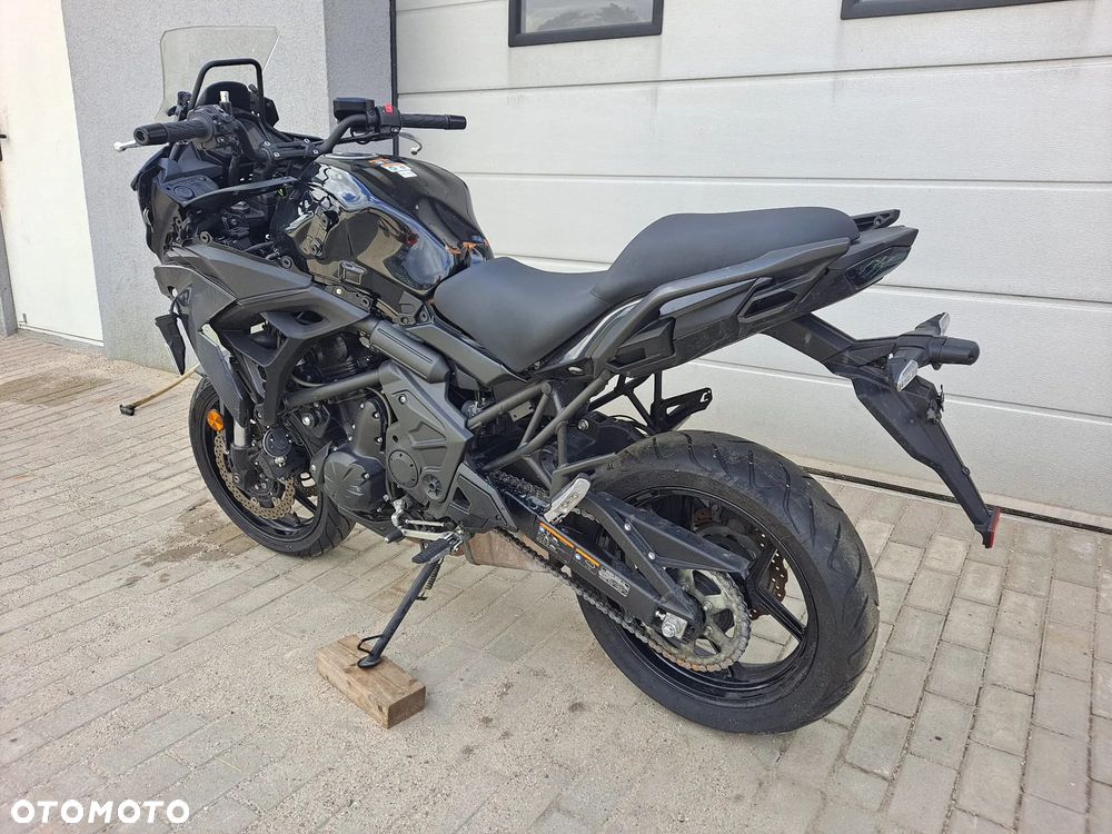 Kawasaki Versys 650 - 15