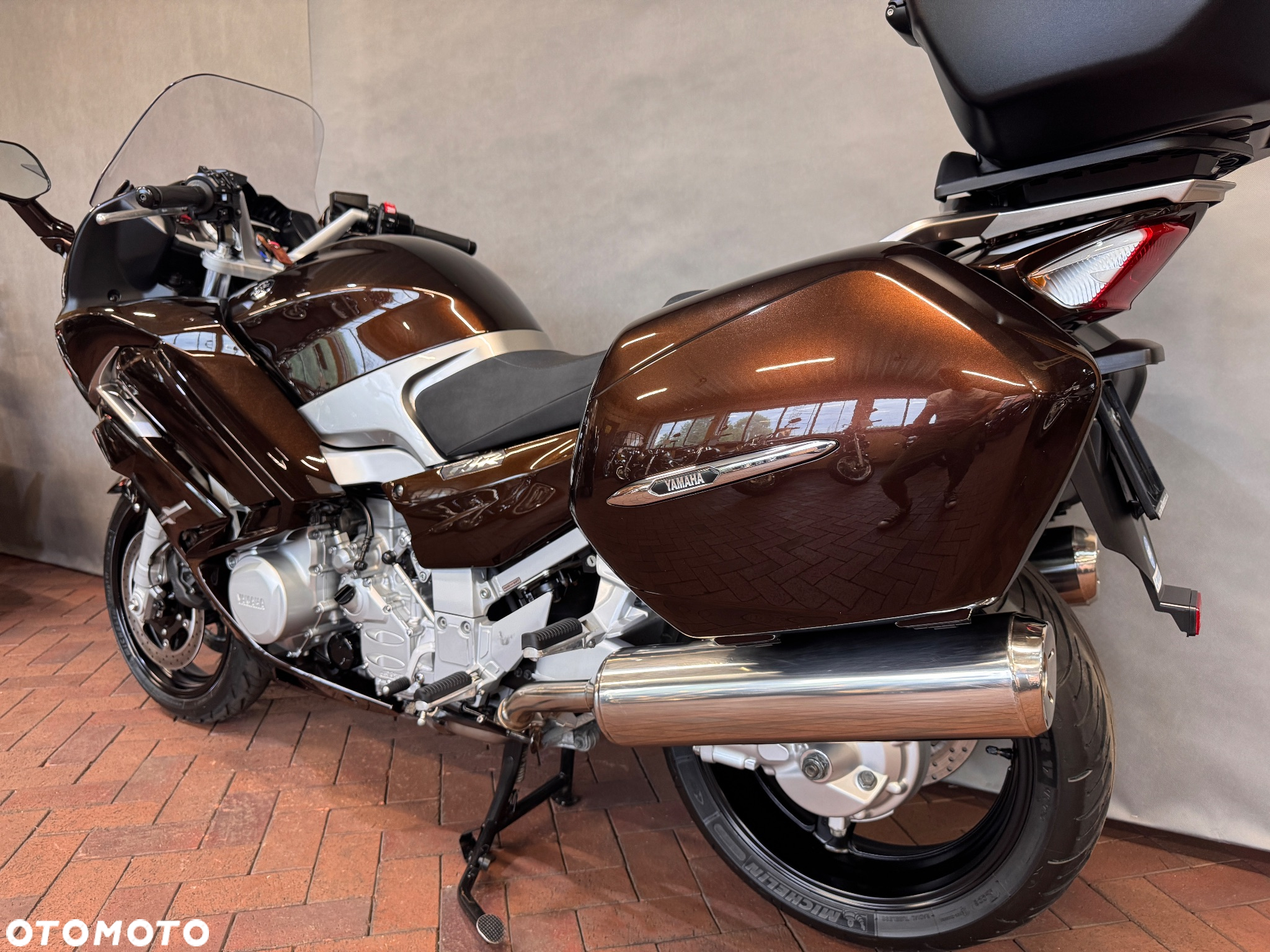 Yamaha FJR - 6
