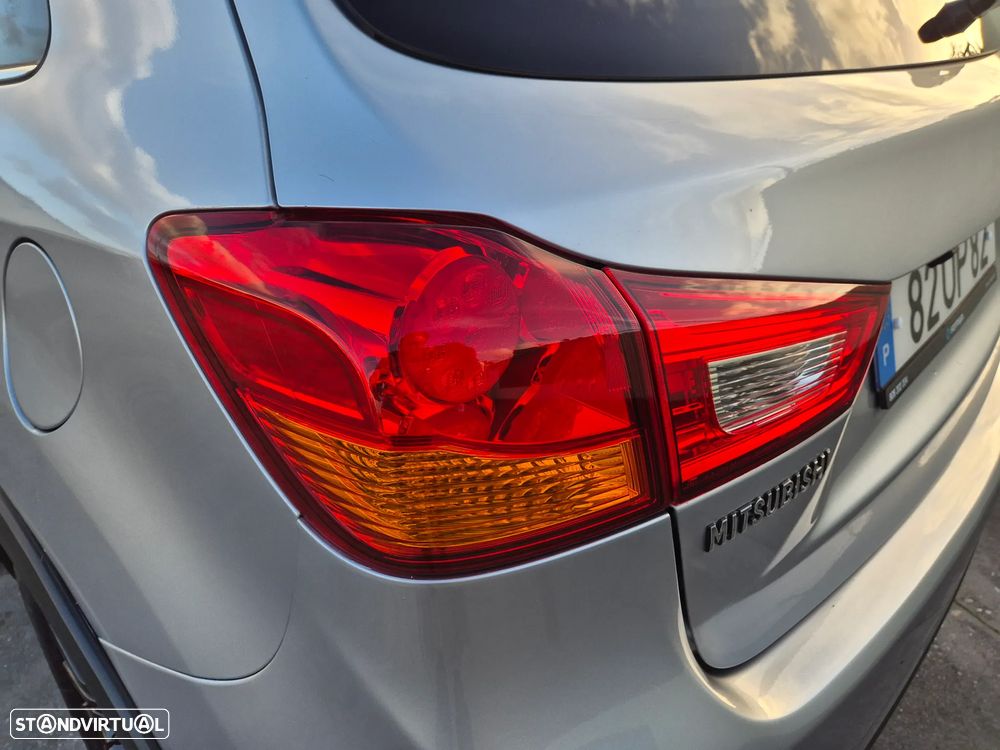 Mitsubishi ASX 1.6 DI-D Intense Black Edition - 20