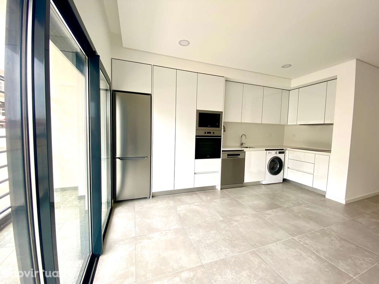 apartamento novo T1 + 1, fração G - com piscina e um lugar de garagem - Grande imagem: 5/27