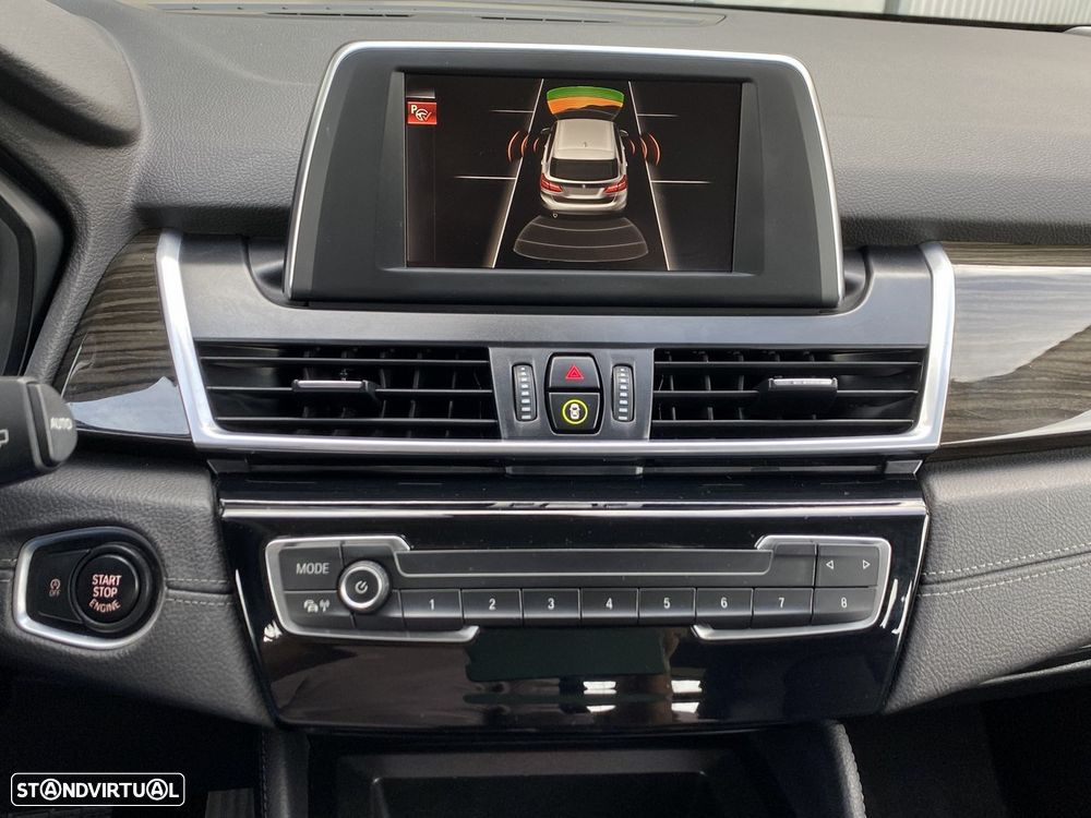 BMW 216 Active Tourer d Line Luxury Auto - 14