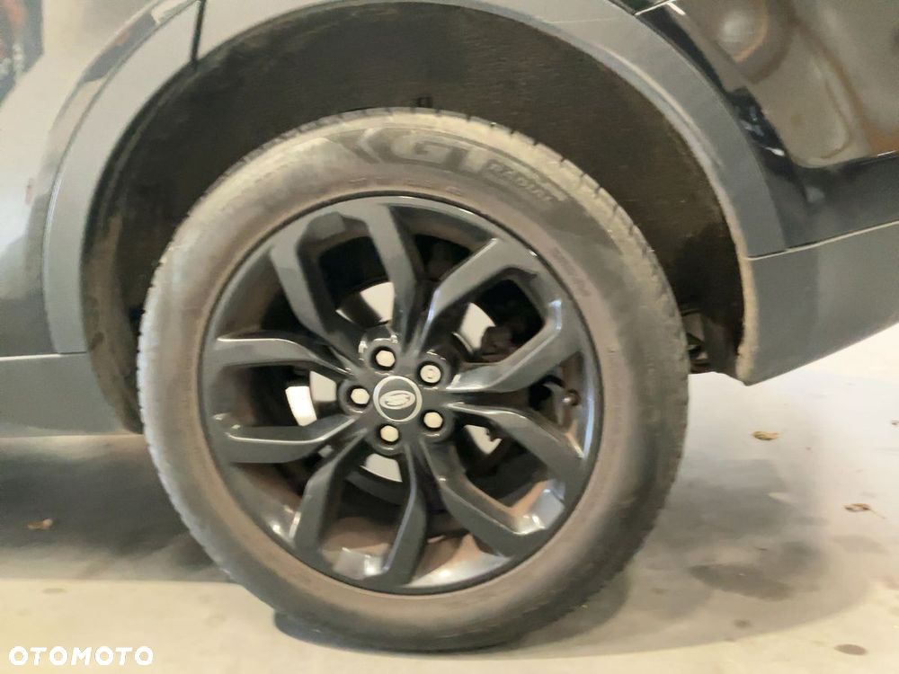Land Rover Discovery Sport TD4 HSE Luxury - 12