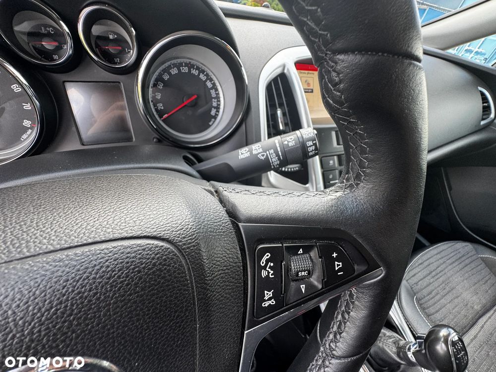 Opel Astra 1.4 Turbo - 31