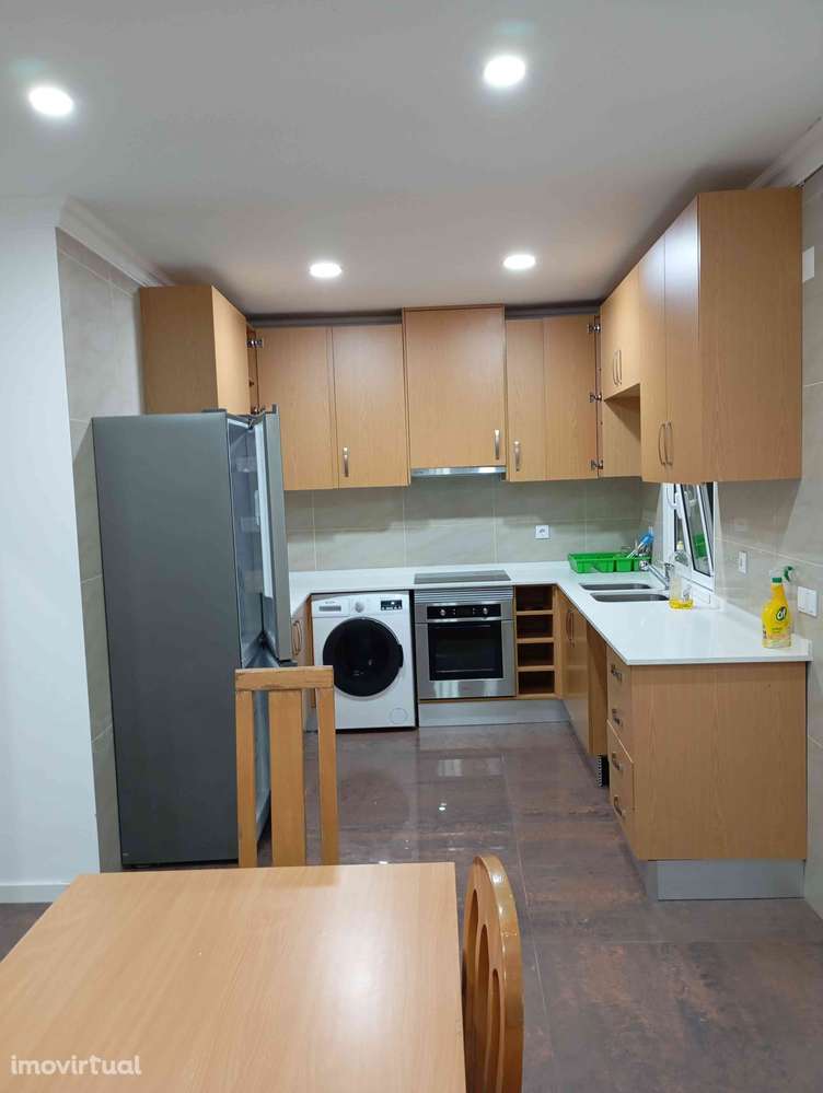 Moradia, 80 m², Sarilhos Grandes - Grande imagem: 3/6