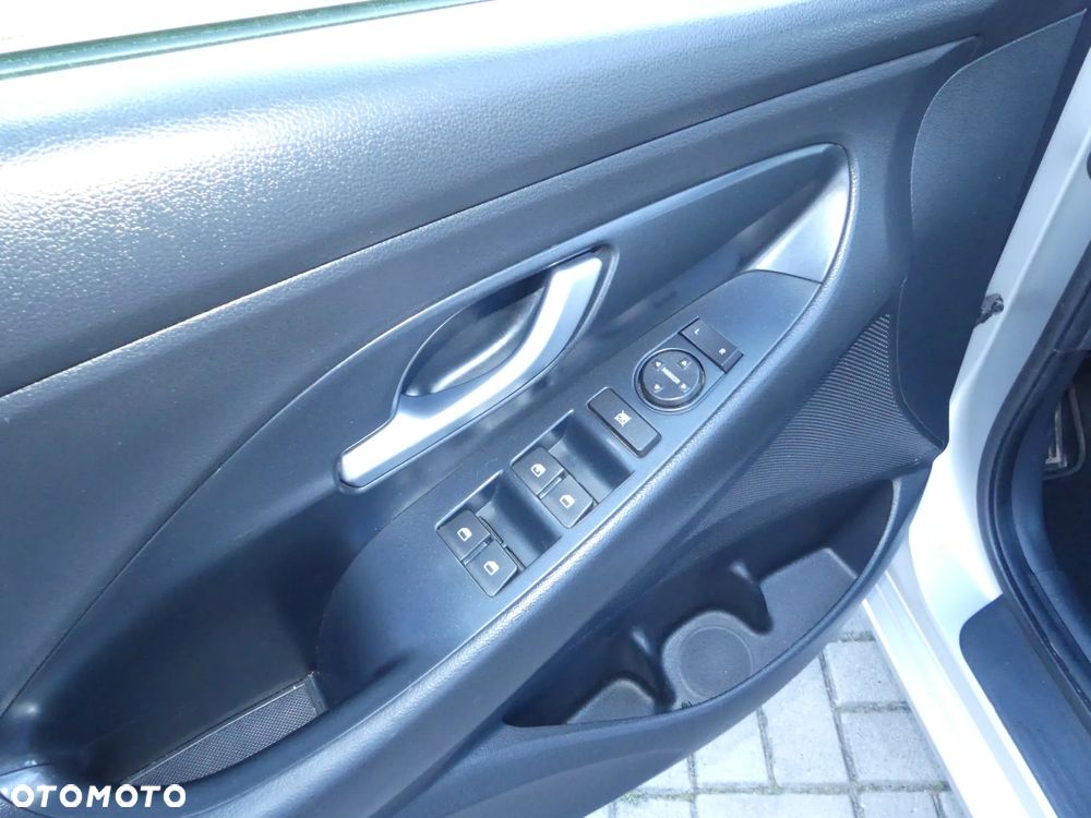 Hyundai i30 1.4 Comfort - 26