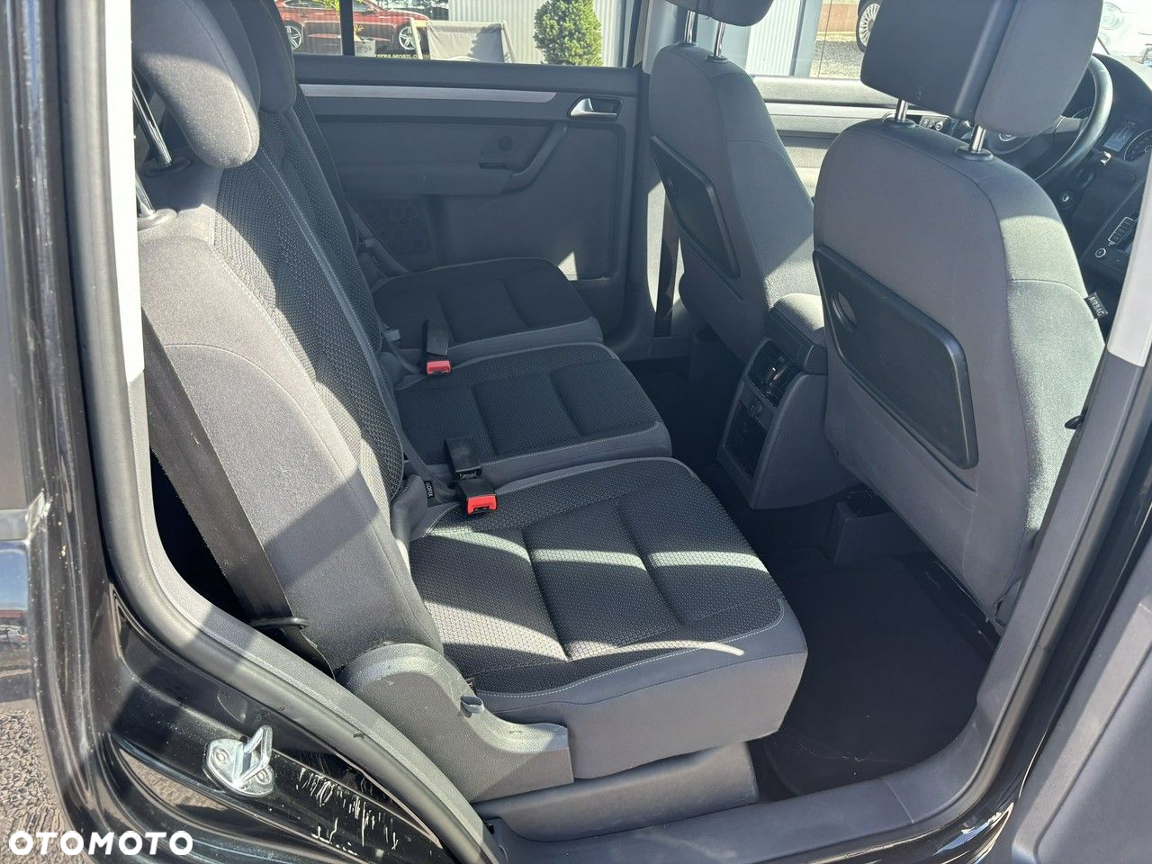 Volkswagen Touran 1.6 TDI DPF BlueMot Comfortline - 13