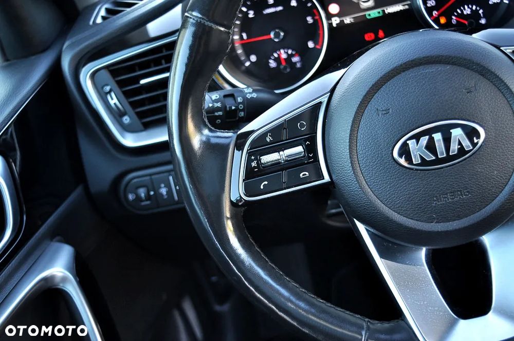 Kia XCeed 1.6 CRDi (48V Mild-Hybrid) DCT7 PLATINUM - 31