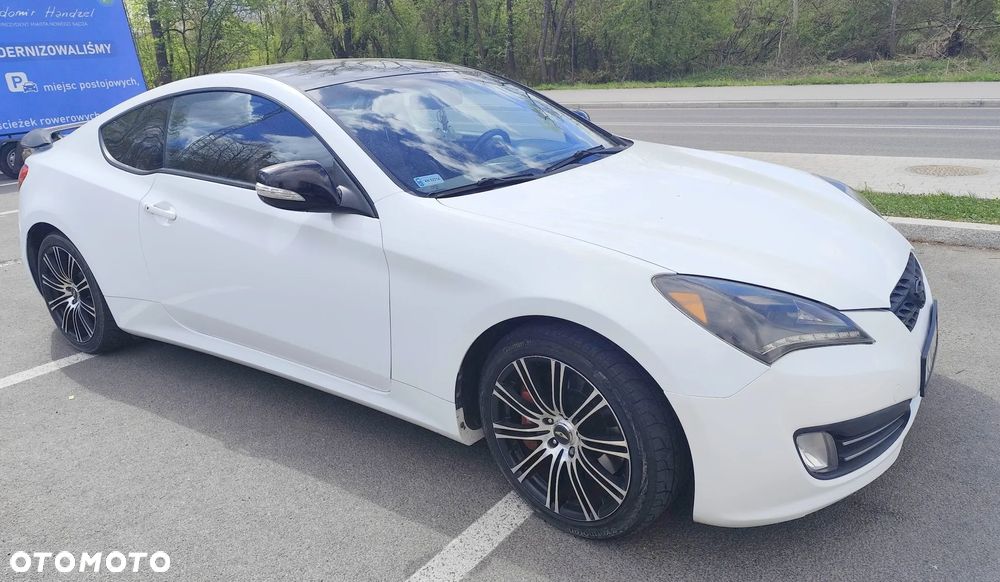 Hyundai Genesis Coupe - 6