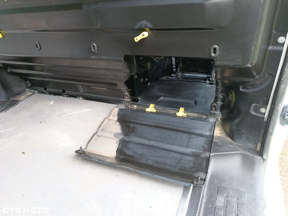 Peugeot EXPERT 2.0 Hdi 122 kM manual, 2016 rok WEBASTO paka jak NOWA Stan bardzo dobry!!KAMERA COFANIA - 31