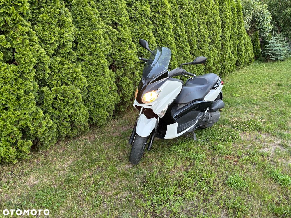 Yamaha X-max - 1