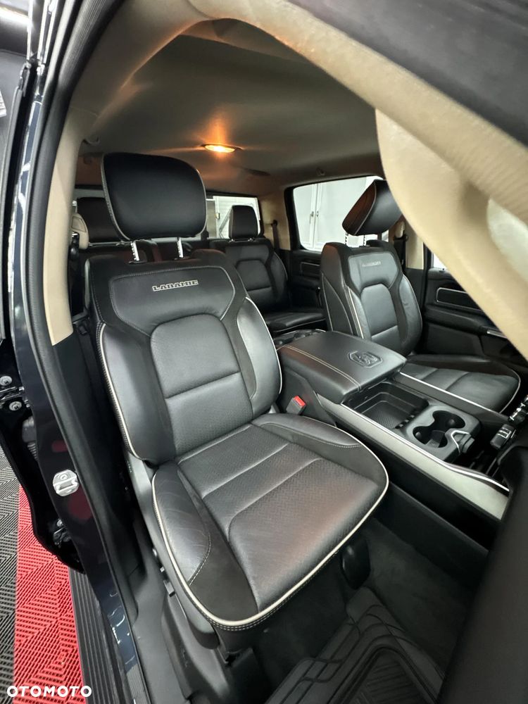 Dodge RAM 5.7 4x4 - 19