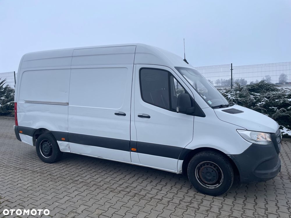 Mercedes-Benz Sprinter - 3