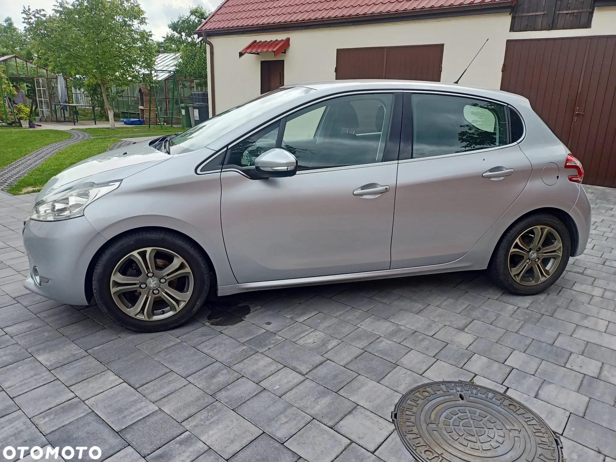 Peugeot 208 1.2 VTi Allure - 6