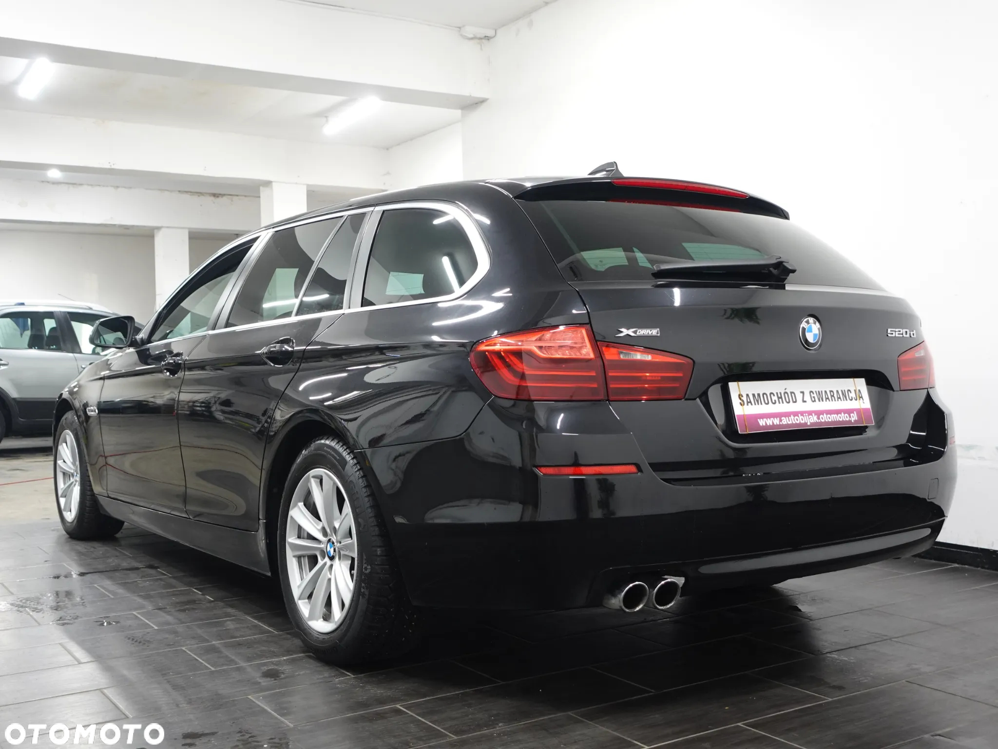 BMW Seria 5 520d xDrive Touring - 7