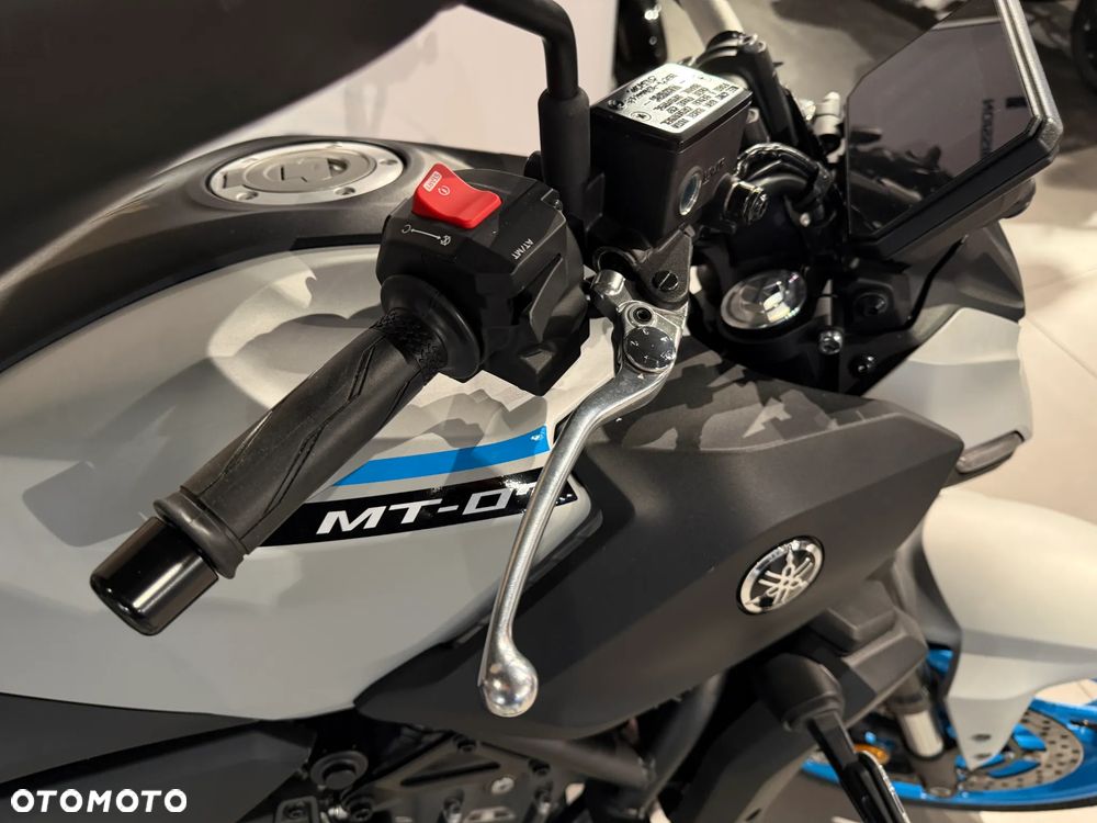 Yamaha MT - 7