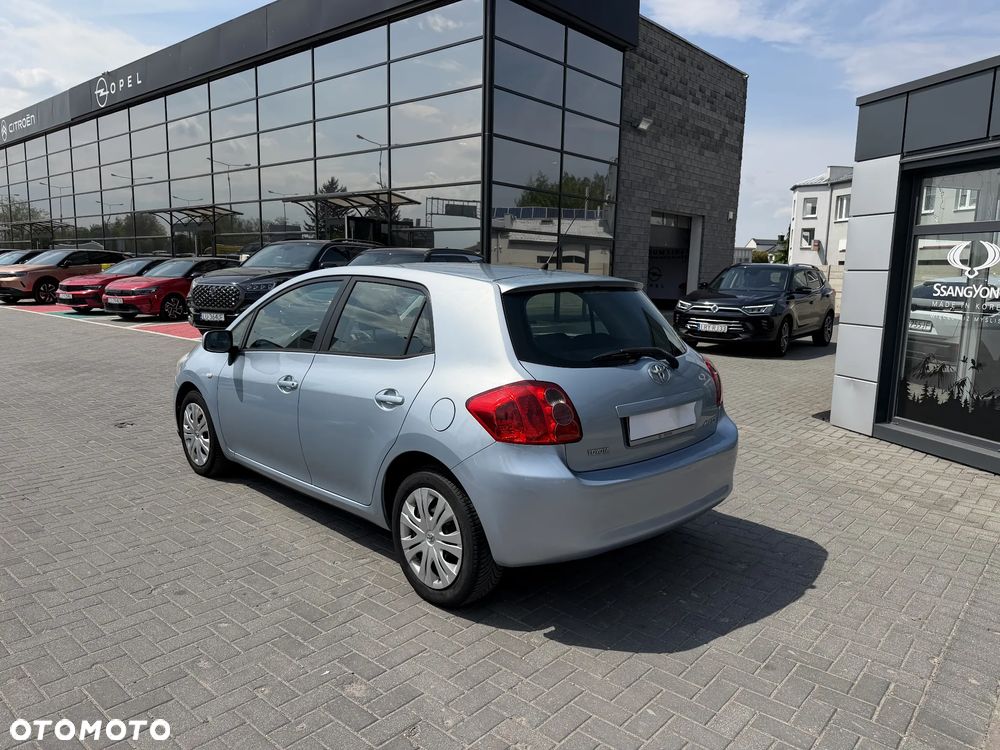 Toyota Auris 1.4 VVT-i Team - 3