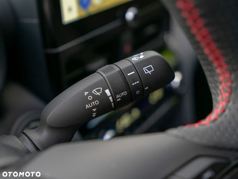 Toyota Yaris Hybrid 1.5 GR Sport - 26