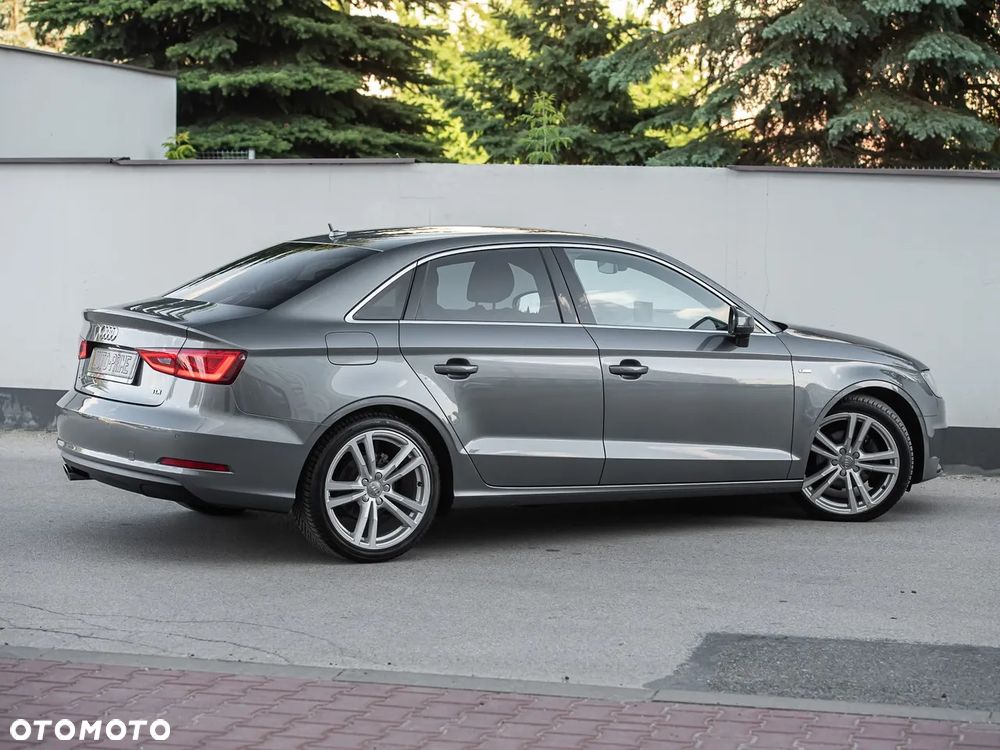 Audi A3 Limousine 1.6 TDI (clean diesel) S line Sportpaket - 14