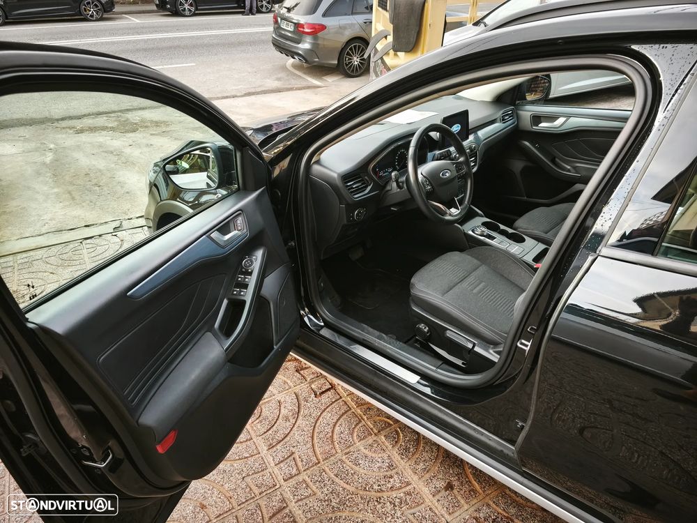 Ford Focus 1.5 EcoBlue S&S Aut. ACTIVE - 13