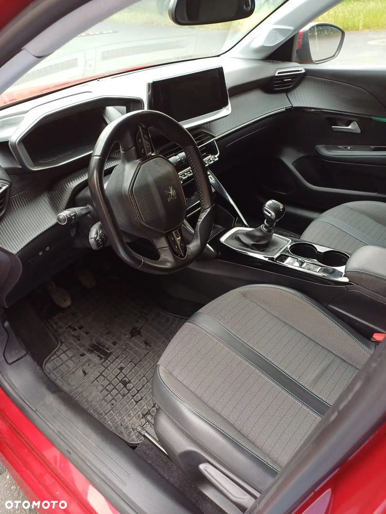 Peugeot 208 1.2 PureTech Allure S&S - 8