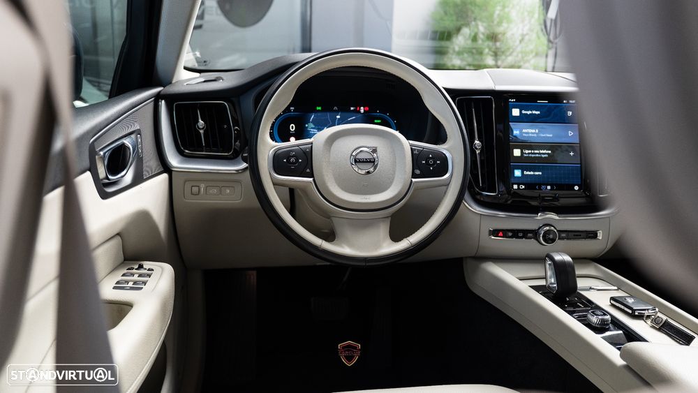 Volvo XC 60 2.0 T6 PHEV Inscription Expression AWD - 30