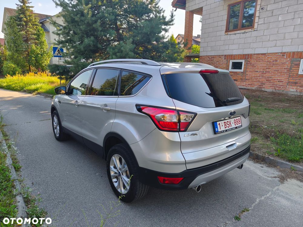 Ford Kuga 2.0 TDCi 4x4 Titanium - 18
