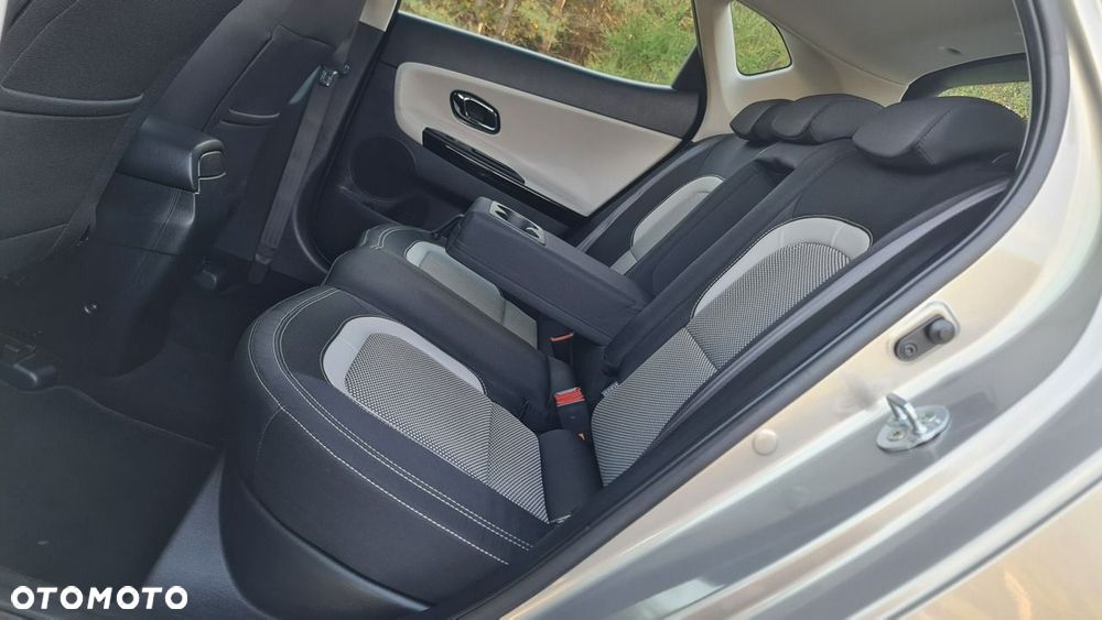 Kia Ceed 1.6 GDI XL - 9