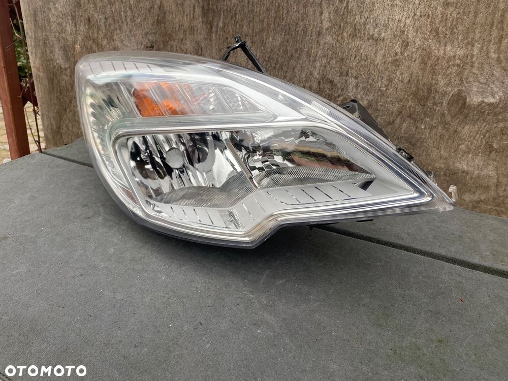 lampa opel meriva b przed liftem prawa eu - 1