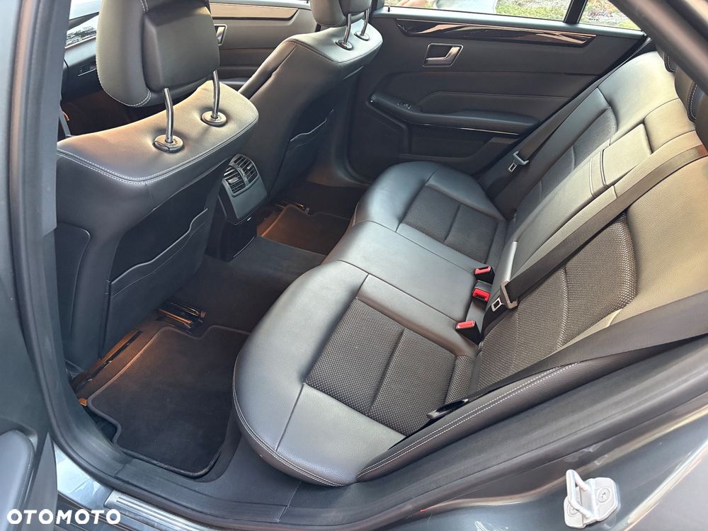 Mercedes-Benz Klasa E 220 BlueTEC 4-Matic Avantgarde - 15