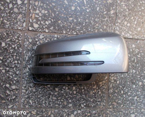 MERCEDES E W212 S W221 C W204 PRAWA OBUDOWA Z KIERUNKOWSKAZEM - 1