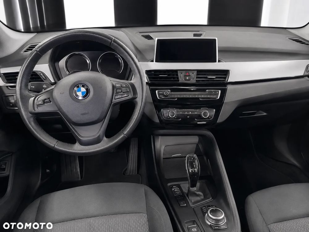 BMW X1 sDrive18i - 6