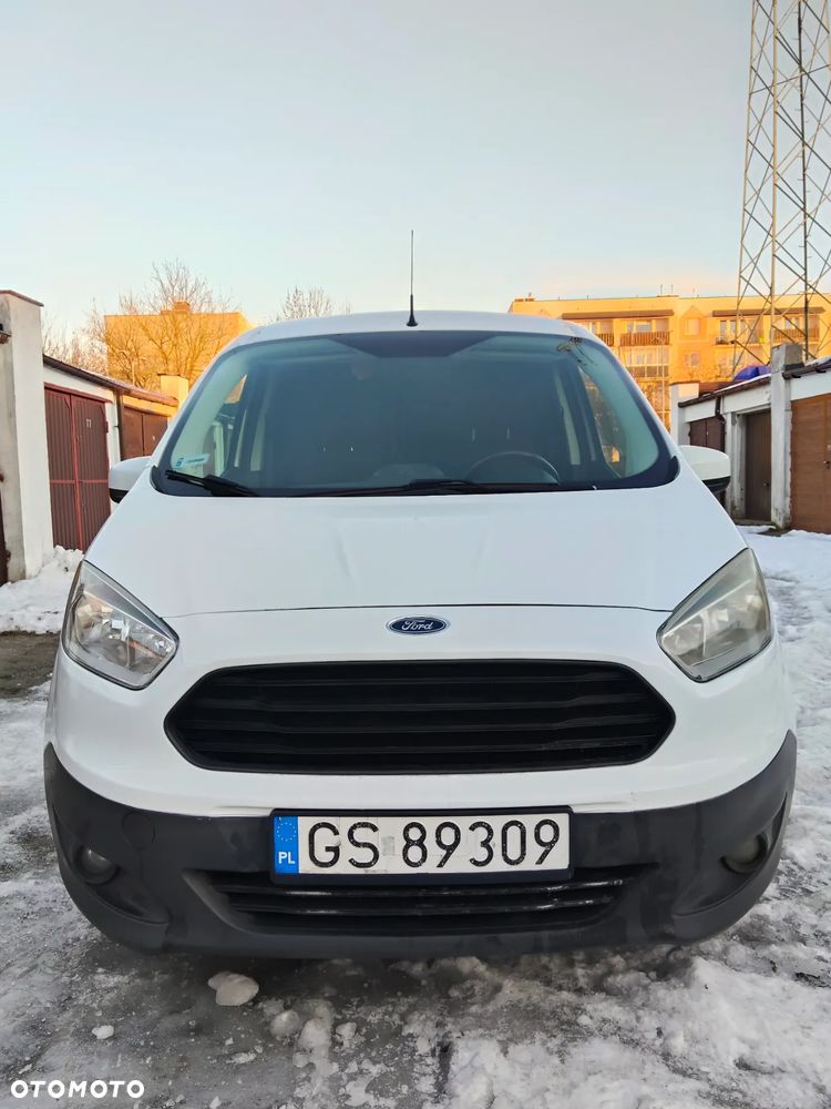 Ford Transit Courier - 2