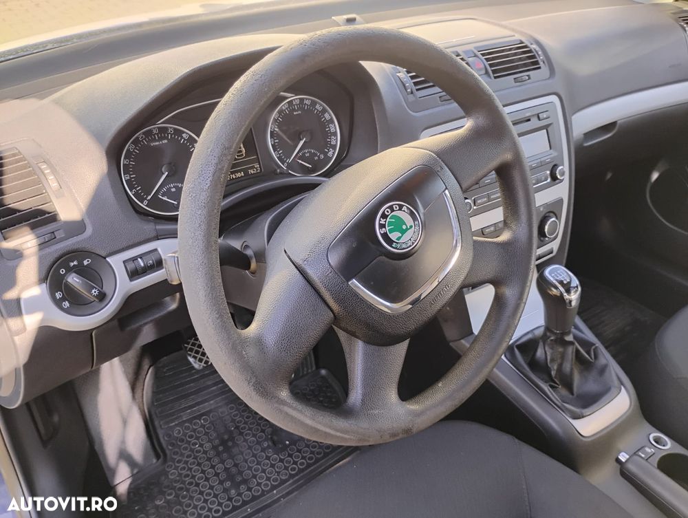 Skoda Octavia - 2