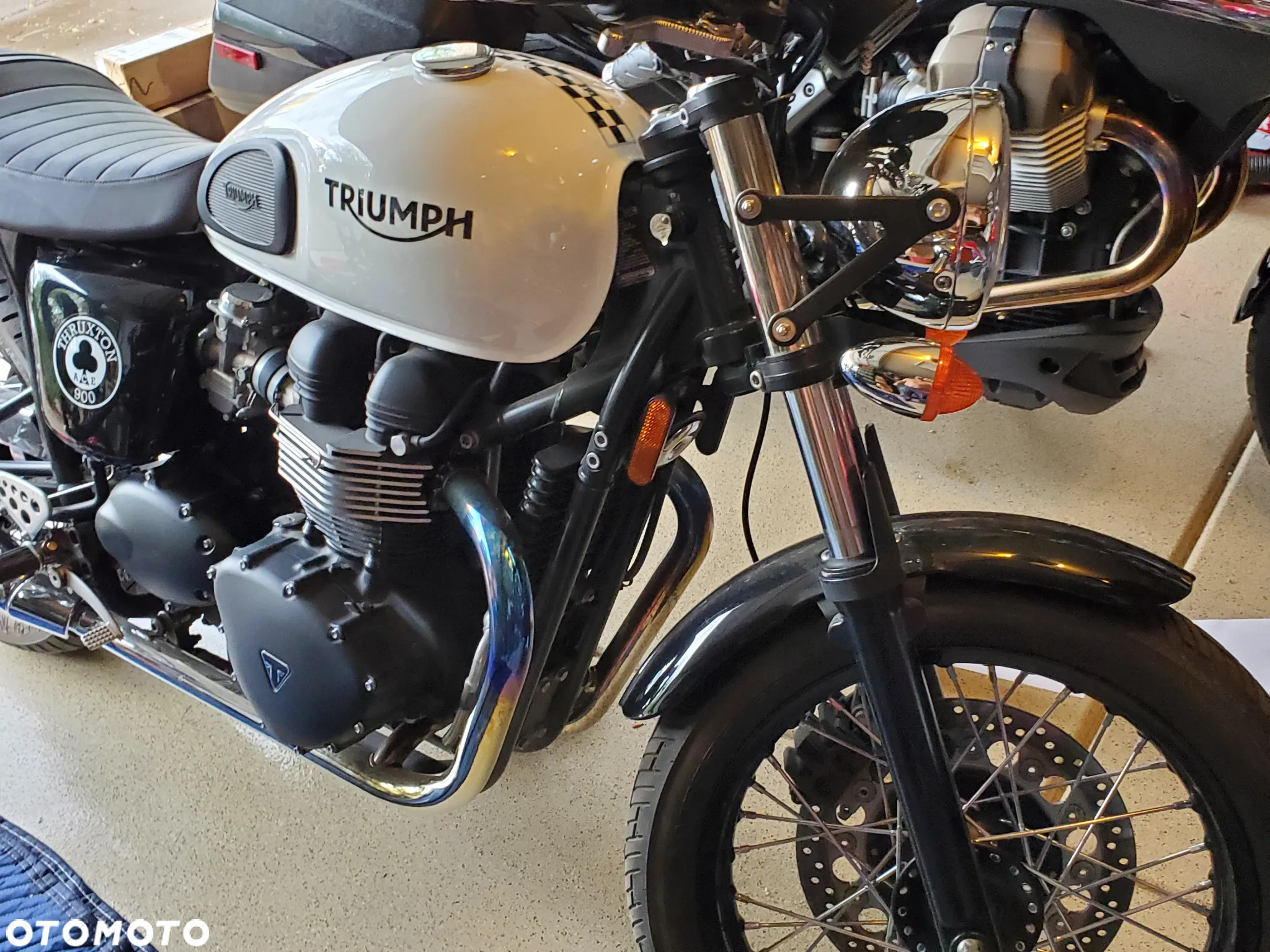 Triumph Thruxton - 14