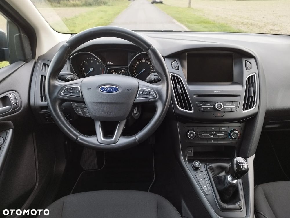 Ford Focus 1.5 TDCi SYNC Edition ASS - 14